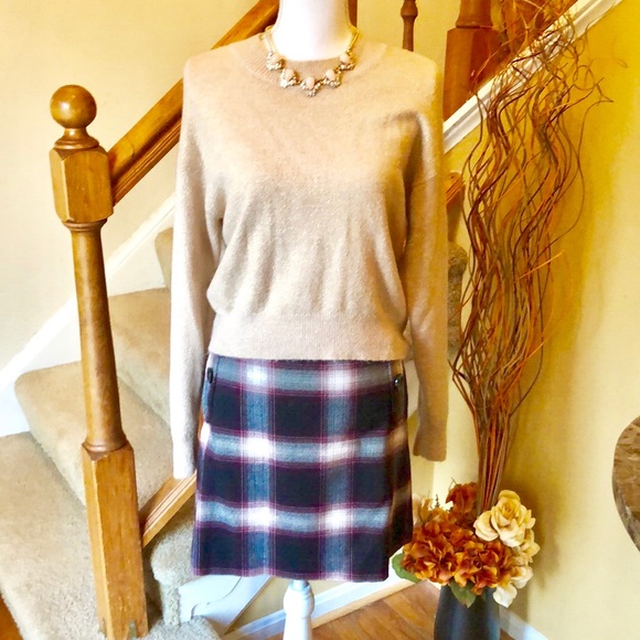 H&M Glitter High-Low Sweater - Picture 2 of 8